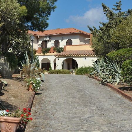 Villa Desideria B&B Capitana Bagian luar foto
